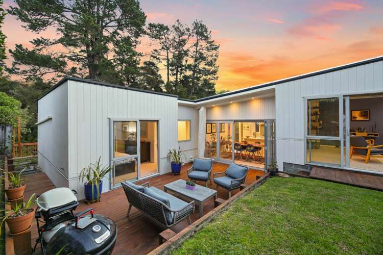 6 Cronin Place Beach Haven_26