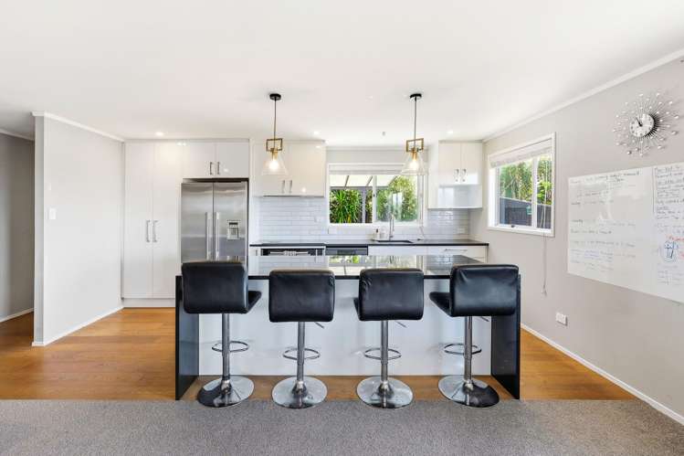 54 Chorley Avenue Massey_4