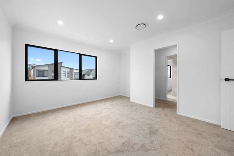 5 Ridgehill Rise Flat Bush_7