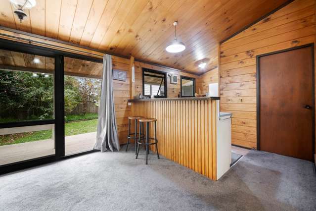 5 & 5a Pinehurst Place Wattle Downs_4