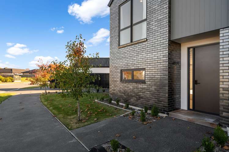 17 Eminence Drive Northwood_25