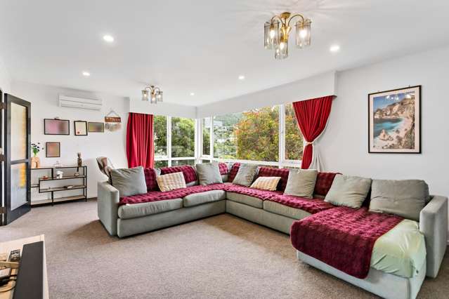 10 Woodhouse Avenue Karori_1