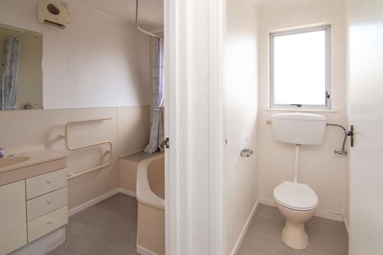 9 Pinedale Parade Milson_11