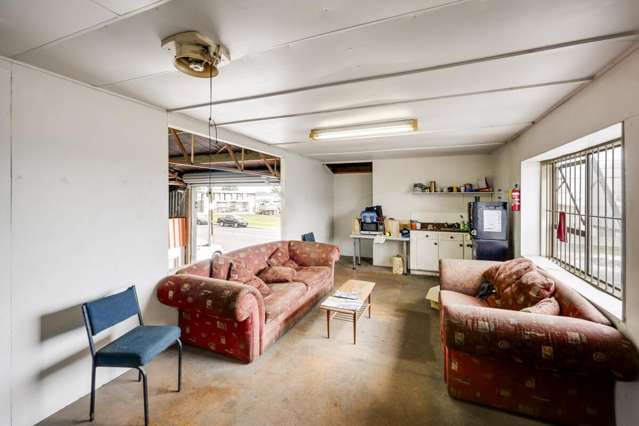 1 Hazelwood Street and 7 Chatham Road Flaxmere_3