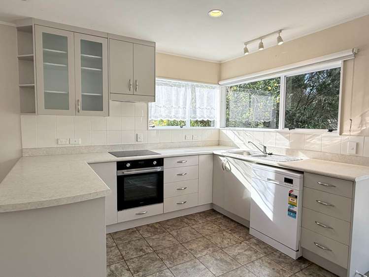 2/67 Stredwick Drive Torbay_5