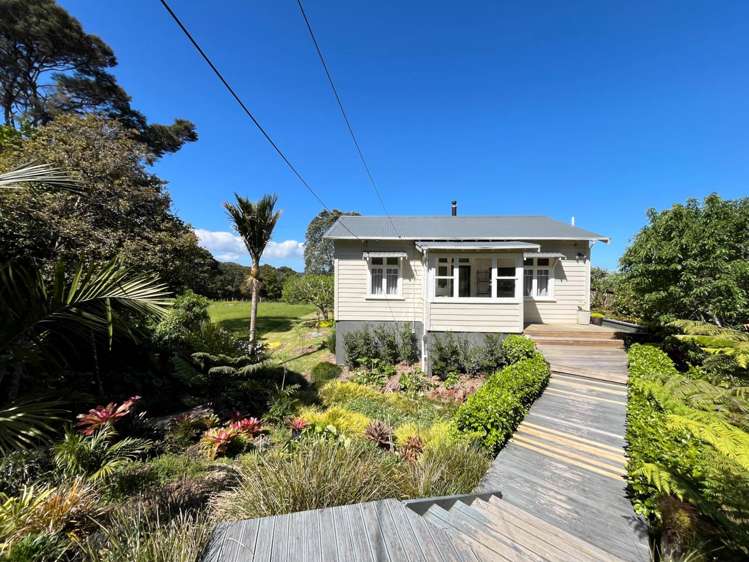 426 Huia Road Laingholm_15
