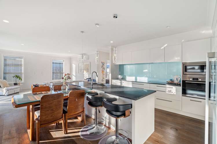 34 Beachvale Drive_5