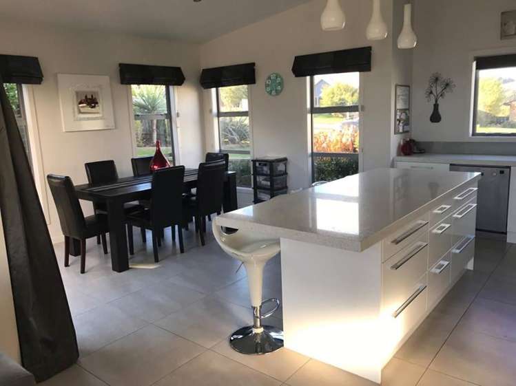 28 Nelson Avenue Aotea_3