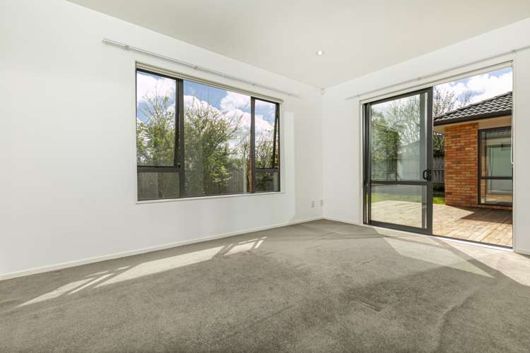 16 Lemon Grove Lane Greenhithe_10