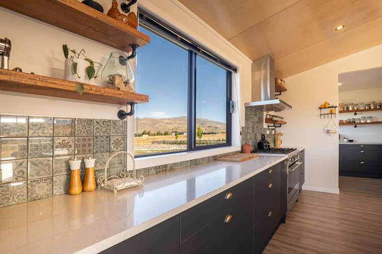 1 Tussock Crescent Twizel_13