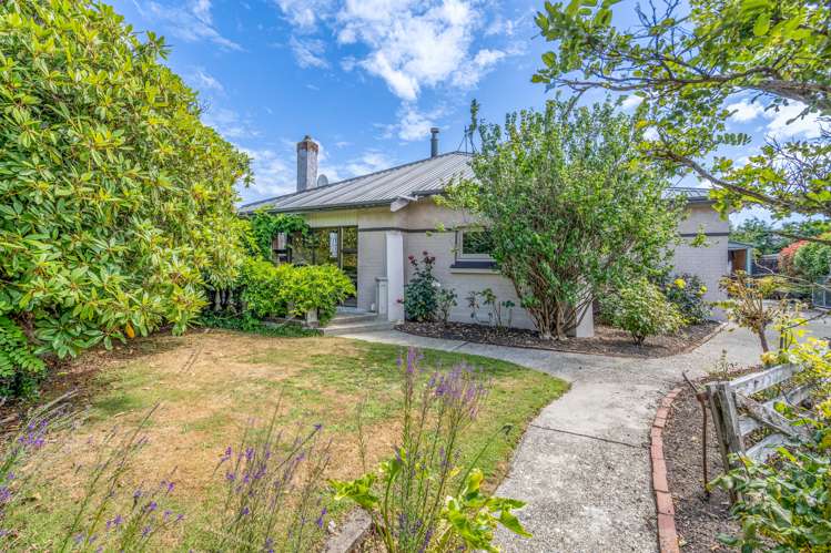 11 Coronation Street Strathern_32