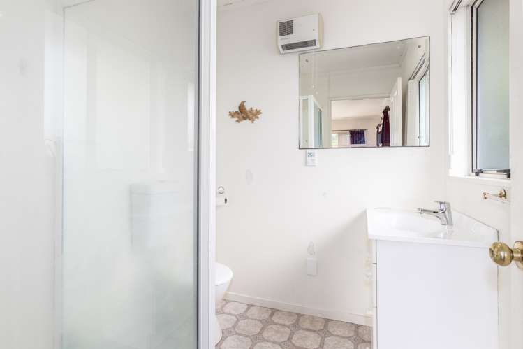 28 Harry Shaw Way Raumati South_16