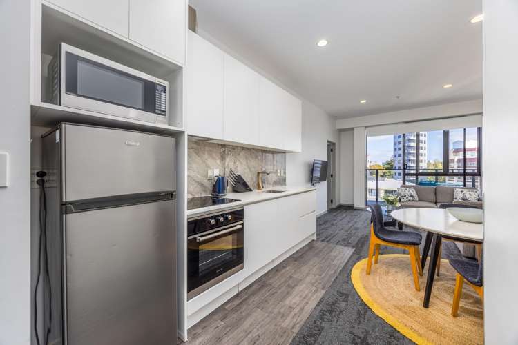 8A/50 Eden Crescent_5