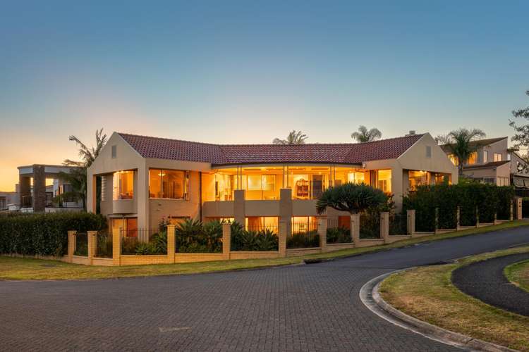 15 St Jerome Avenue Te Atatu Peninsula_1