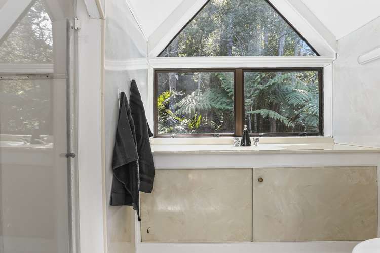 10 Arama Avenue Titirangi_16