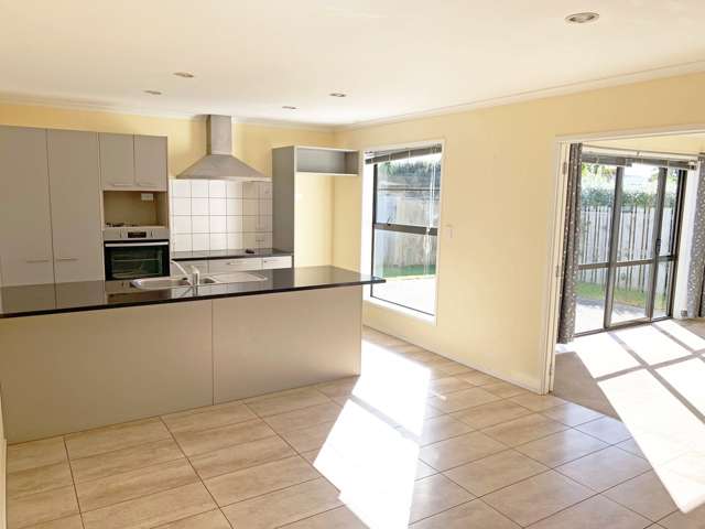 13 Hoihere Drive (Pvt) One Tree Point_2