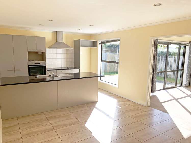 13 Hoihere Drive (Pvt) One Tree Point_2