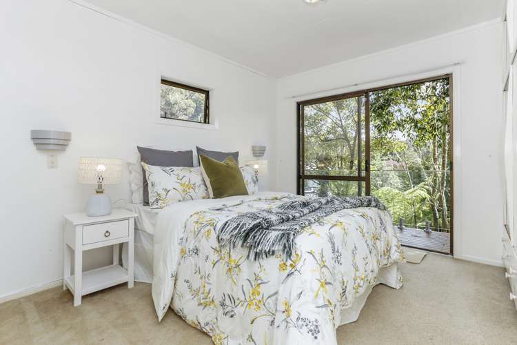61 Woodfern Crescent Titirangi_19