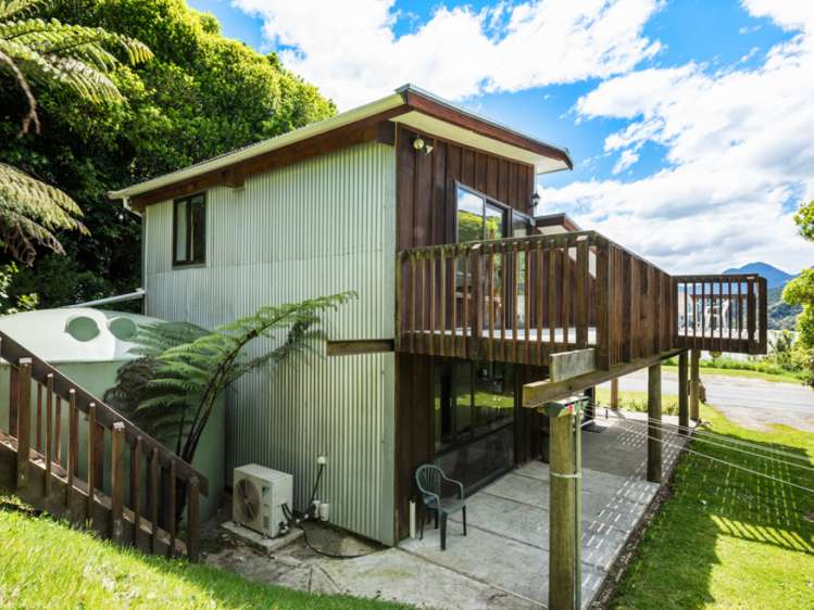 742 Queen Charlotte Drive Havelock_16