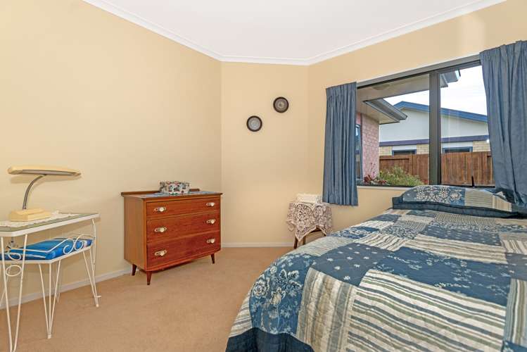 5 Westpark Place Lytton West_11