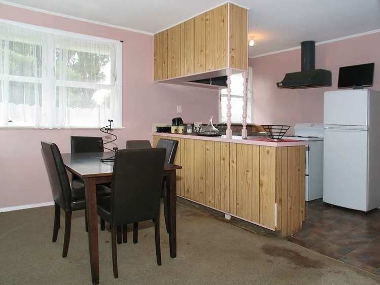 7 Wiltshire Place Cannons Creek_7