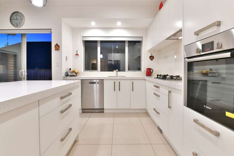 8 Sibling Court Silverdale_6