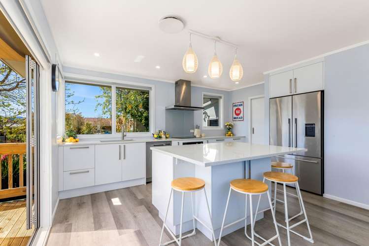 15 Dunsandel Grove Silverstream_1