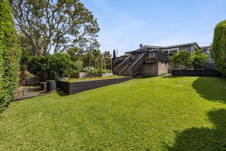 95 Royal Road Massey_19