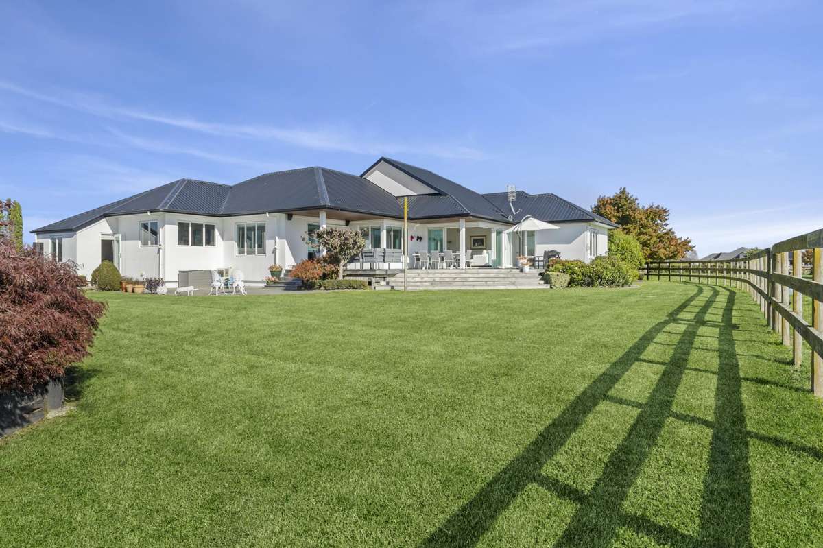 397 Grasslands Drive_0