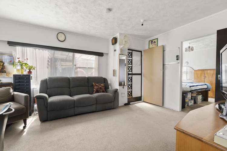 1/106 Barrack Road Mount Wellington_1