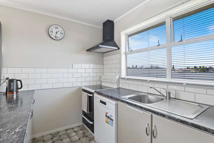 3 Sapphire Place Pukehangi_2