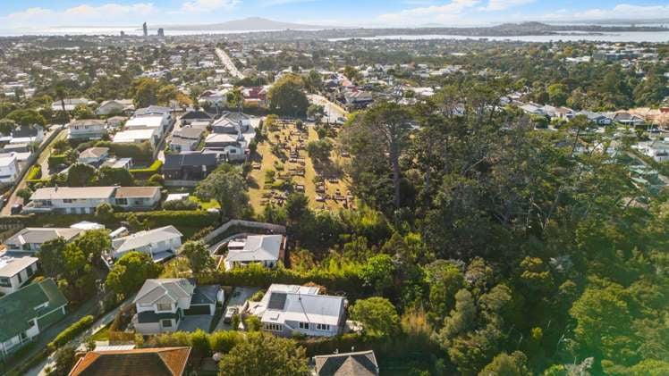 14B Coroglen Avenue Birkenhead_3