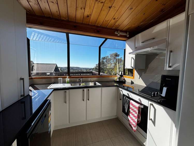 2/597 East Coast Road Browns Bay_5