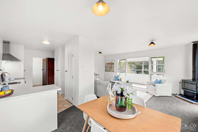 3 Eastview Grove Normandale_8