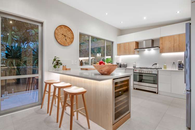 115 Waldorf Crescent Orewa_10