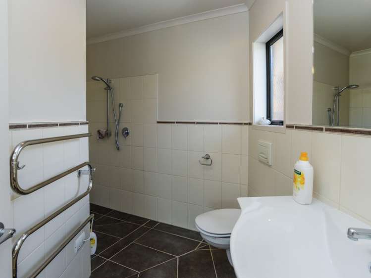 7 Brooker Place Waipukurau and Surrounds_12