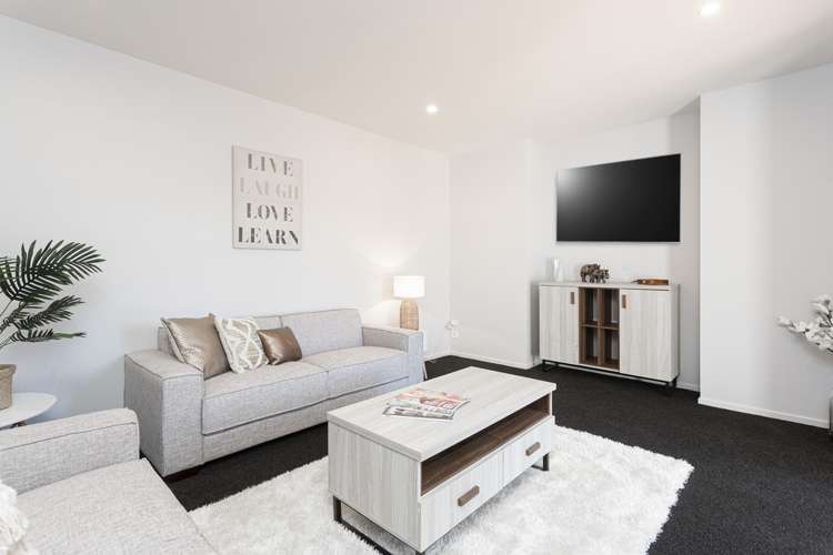 17 Picadilly Avenue Casebrook_14