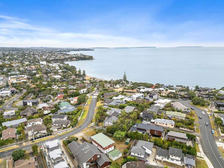 8 Kowhai Road Campbells Bay_40