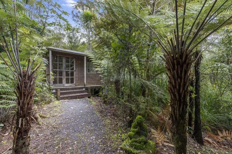 92 Carter Road Oratia_18