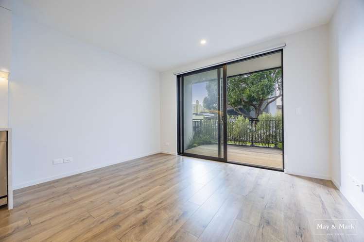 G04/1A Kings Road Mount Roskill_5