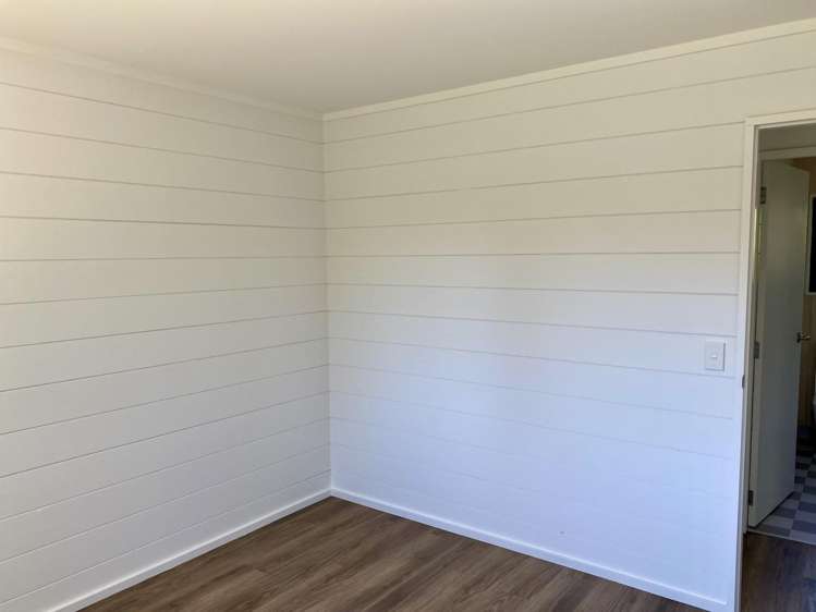 18 Putiki Road Ostend_10