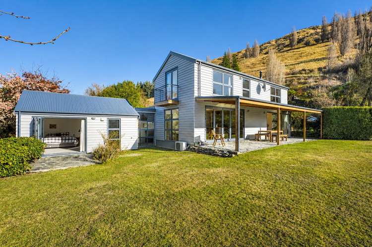35 Ferry Hill Drive Lower Shotover_19