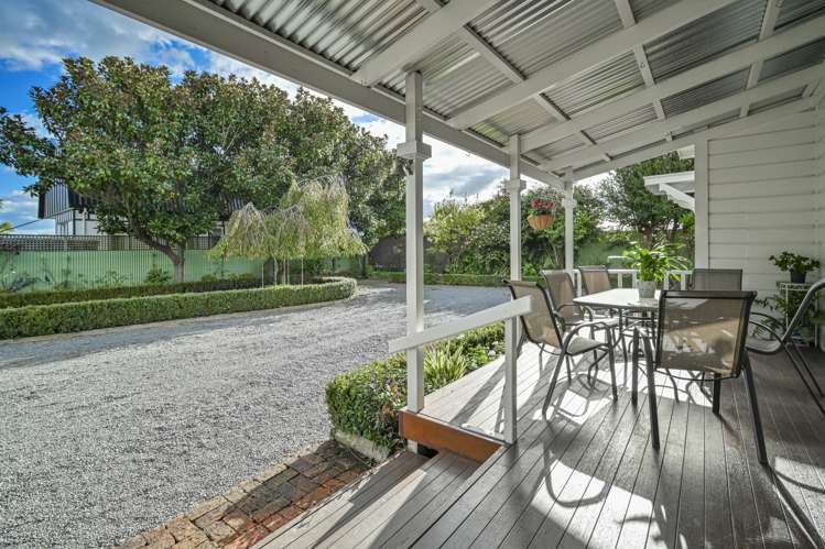 1205a Karamu Road North Mayfair_20