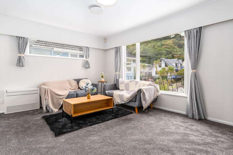 127 Parkvale Road Karori_3