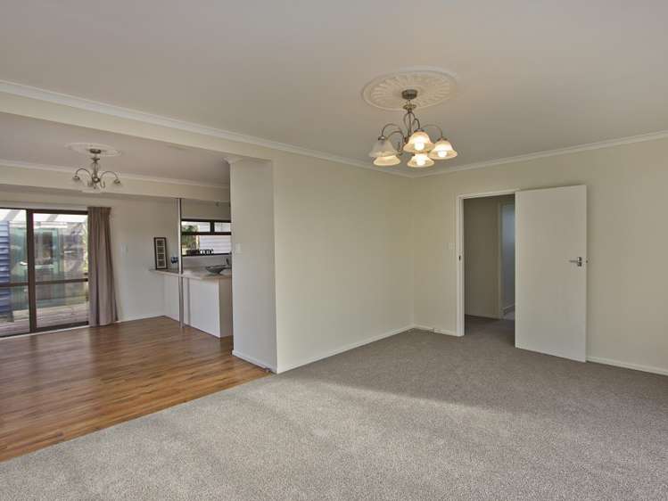 37 Fraser Street Wainuiomata_7