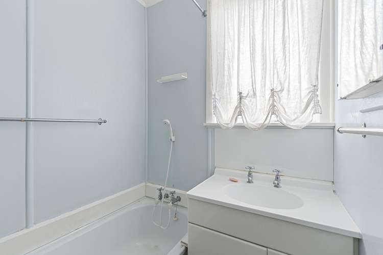 8 Kelvin Place Westown_11