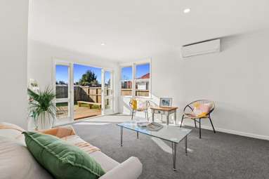 117 Devon Street West_2