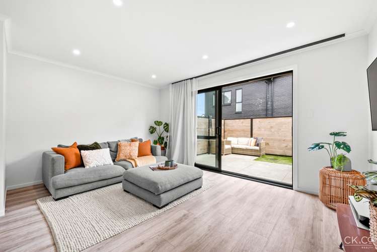 3 Reakes Crescent Wallaceville_3