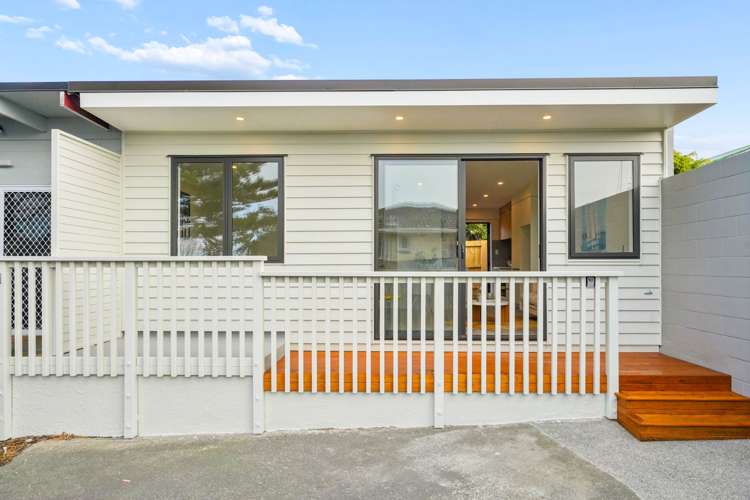 2/92 Titirangi Road_1