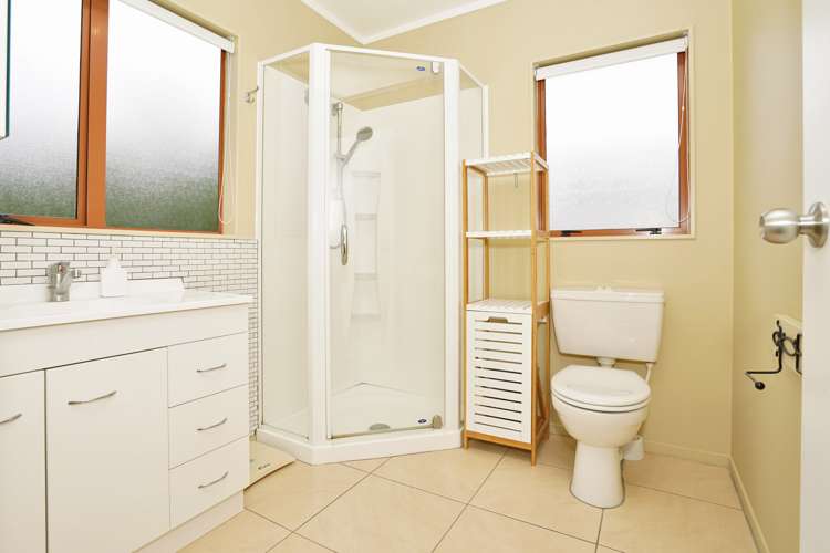 14 Violet Street Raglan_12